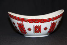 Load image into Gallery viewer, Small Oval Bowl 6.75&quot;