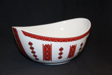 Load image into Gallery viewer, Large Oval Bowl 9&quot;