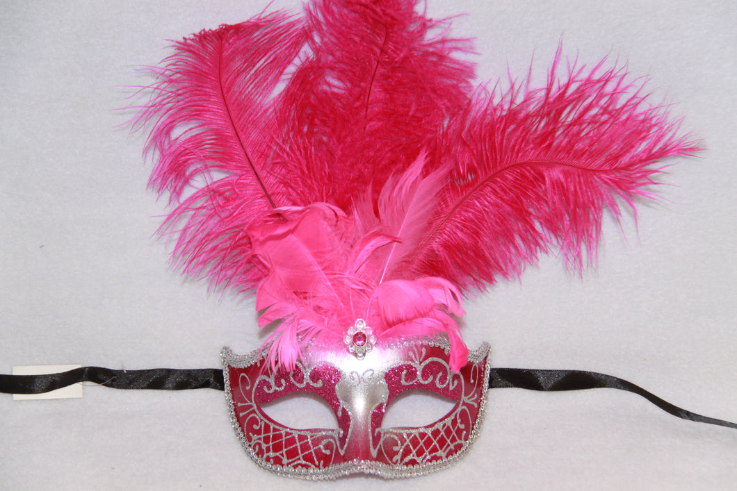 Masquerade Mask Fuchsia Feathers