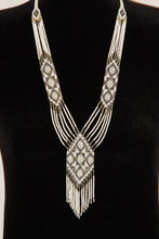 Load image into Gallery viewer, White &amp; Silver Gerdan Necklace
