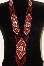 Load image into Gallery viewer, Red &amp; Black Flower Gerdan Necklace