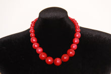 Load image into Gallery viewer, Red Bead Necklace