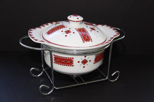 small round casserole with rack