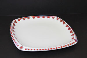 classic rounded square dinner plate
