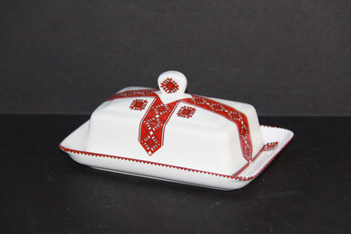 rectangular traditional covered butter dish